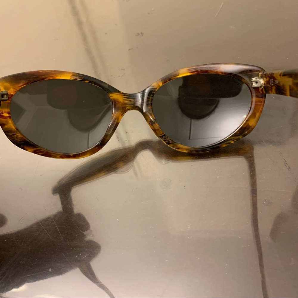 Dkny sunglasses - Picture 12 of 13